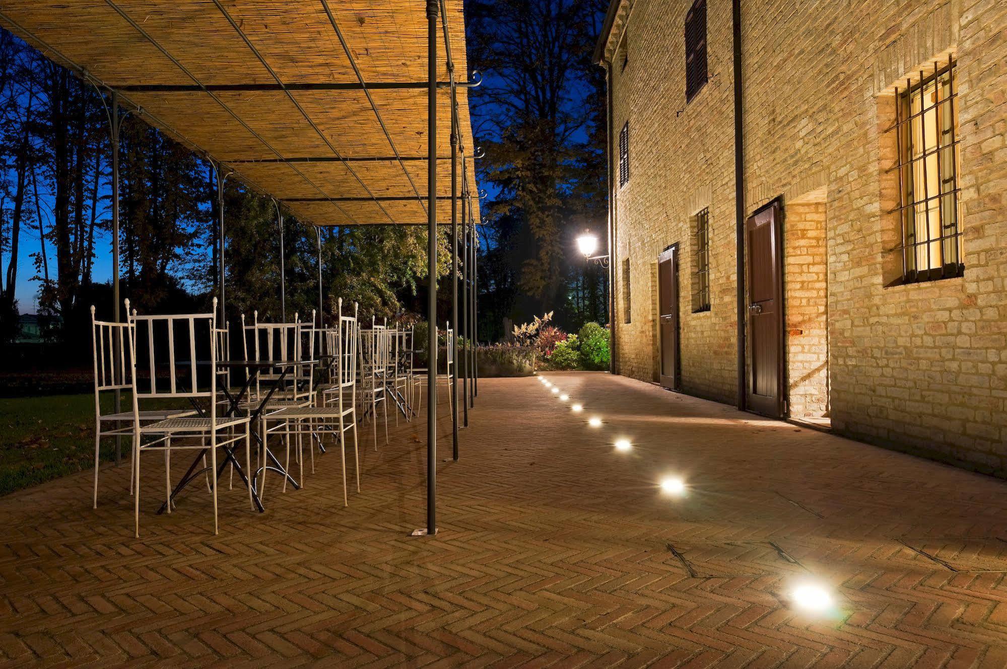 Locanda Del Re Guerriero San Pietro in Cerro Extérieur photo